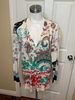 ETRO Milano White Thin Knit Paisley Cardigan Sweater, Size 8 (US) 42 (IT)